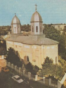 Fig. 2 – Biserica Mavromol, 1987 (P. Copceac, E. Drăgoi, „Biserica Mavromol din Galați”, Editura Arhiepiscopiei Tomisului și Dunării de Jos, Galați, 1987)